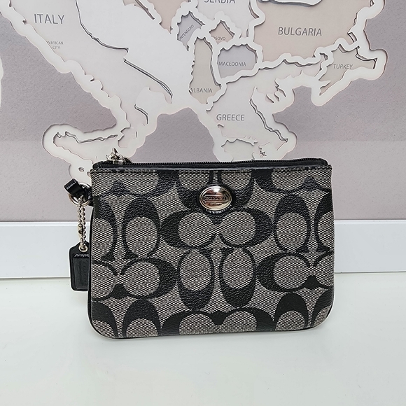 Coach Handbags - Coach Signature Peyton Wristlet